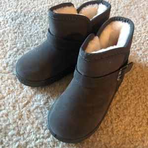 Fall or Winter Boots for toddlers Size 29